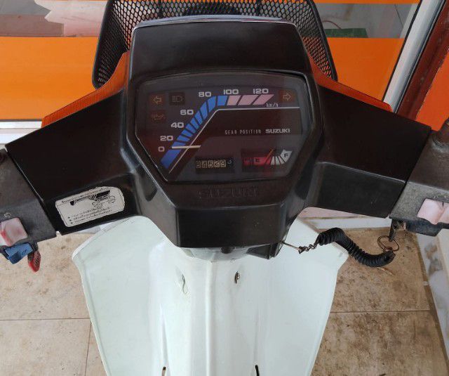 Suzuki Rc80 สีน้ำตาลรถสวย เครื่องเดิมๆ แน่นๆ เล่มเขียวเอกสารครบภาษี2568 รูปที่ 2