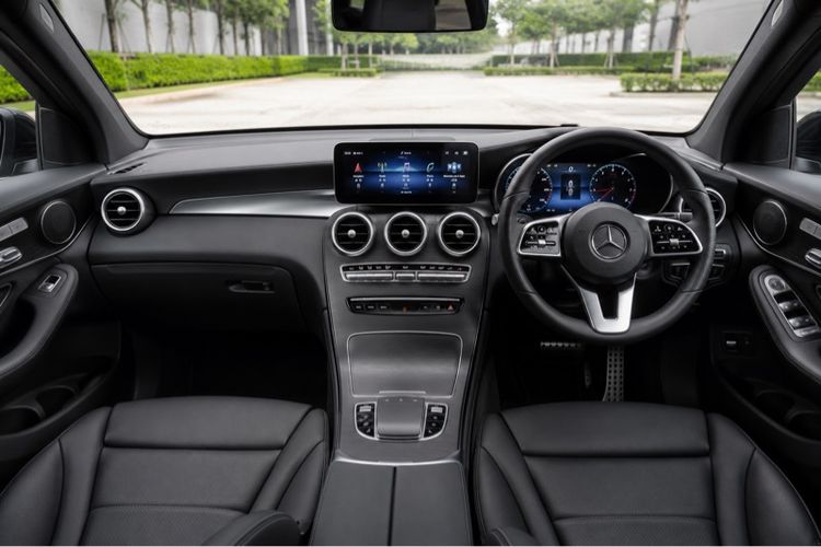 Mercedes-Benz GLC-Class 2021 GLC220d Sedan ดีเซล ไม่ติดแก๊ส เกียร์อัตโนมัติ ดำ รูปที่ 3