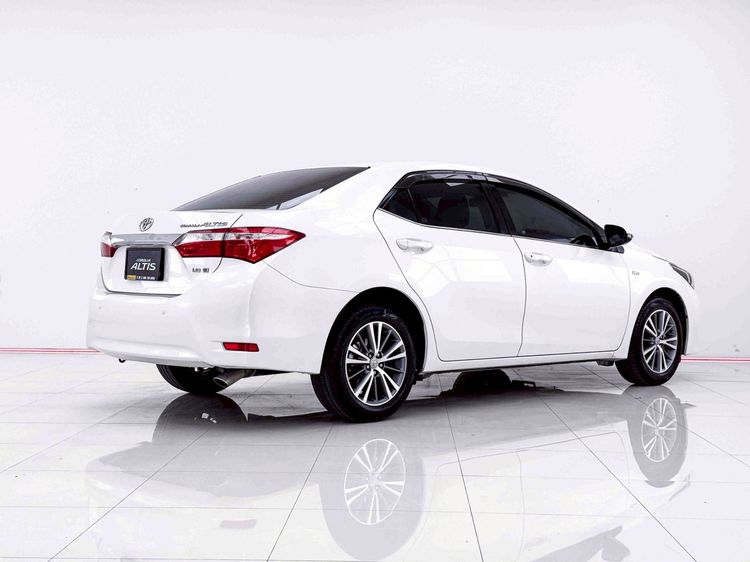 Toyota Altis 2014 1.8 E Sedan เบนซิน ไม่ติดแก๊ส เกียร์อัตโนมัติ ขาว รูปที่ 4