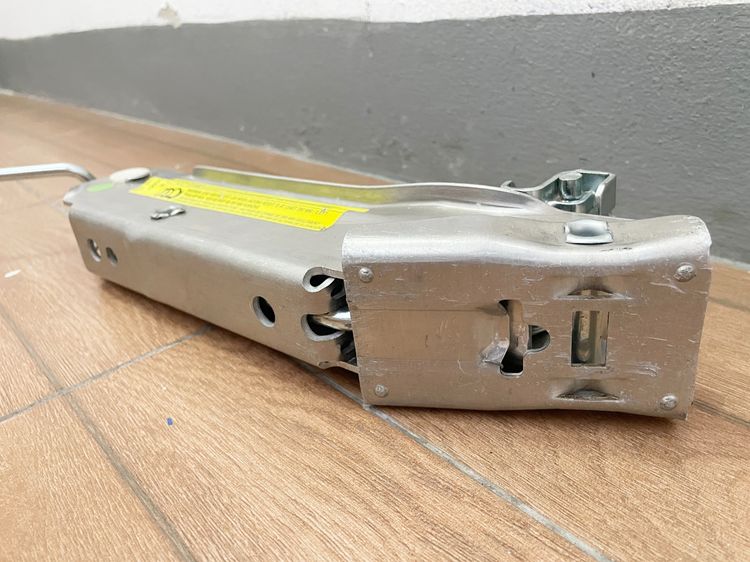 แม่แรงยกรถ (Car Lift Jack) ของแท้จาก Audi รูปที่ 4