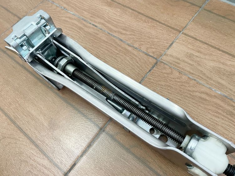 แม่แรงยกรถ (Car Lift Jack) ของแท้จาก Audi รูปที่ 6