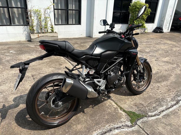 HONDA CB300R รูปที่ 4