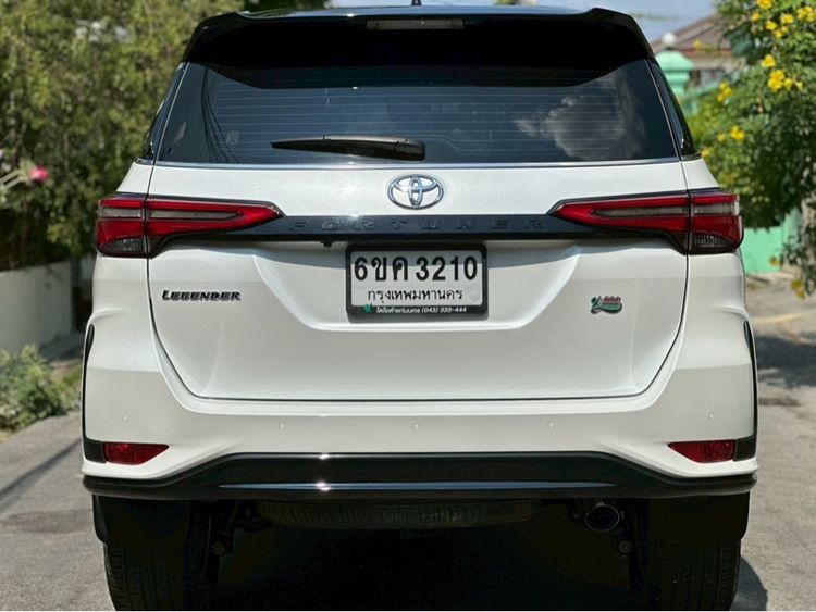 Toyota Fortuner 2023 2.4 Legender Utility-car ดีเซล ไม่ติดแก๊ส เกียร์อัตโนมัติ ขาว รูปที่ 4