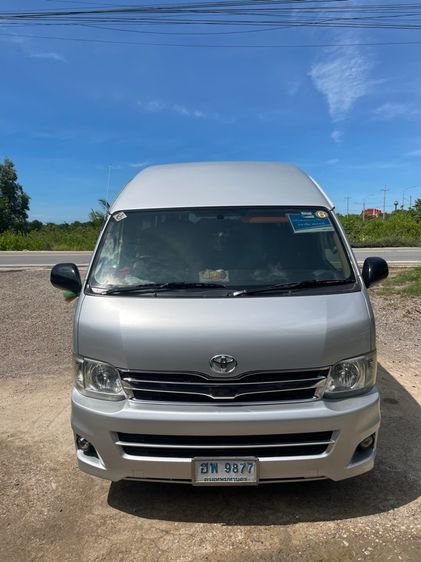 Toyota Commuter 2012 2.5 Van ดีเซล เกียร์ธรรมดา เทา รูปที่ 2