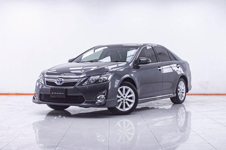 รถ Toyota Camry 2.5 HV Premium สี เทา
