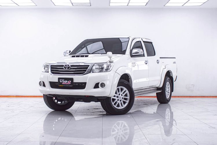 รถ Toyota Hilux Vigo Champ Double Cab 3.0 G Prerunner สี ขาว