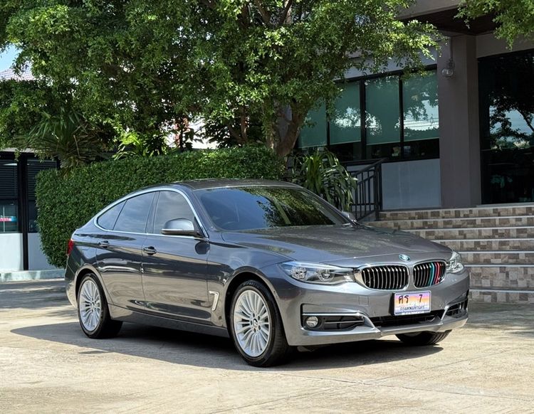 รถ BMW Series 3 320d สี เทา