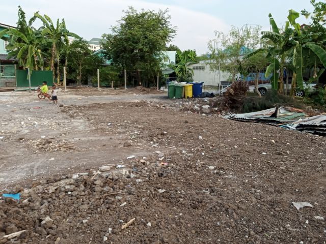 ที่ดินเปล่า 100-200 ตรว.