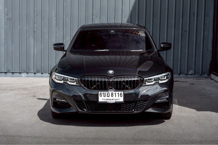 BMW Series 3 2021 330i Sedan เบนซิน ไม่ติดแก๊ส เกียร์อัตโนมัติ ดำ รูปที่ 2