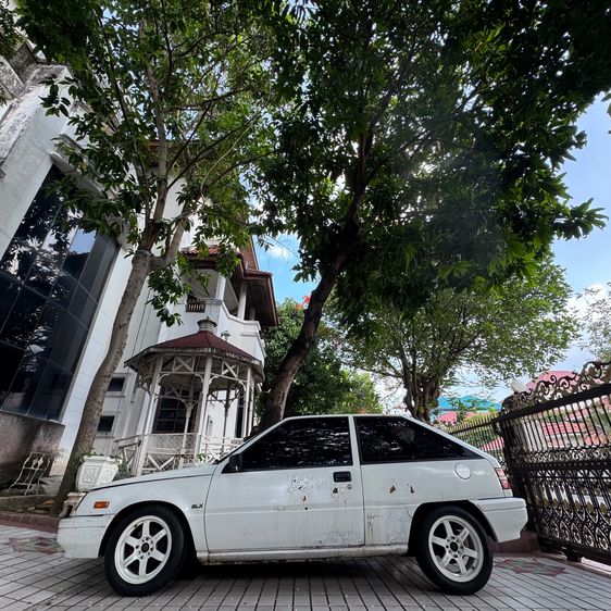 Mitsubishi Champ 1980 รุ่นย่อยอื่นๆ Sedan เบนซิน ไม่ติดแก๊ส เกียร์ธรรมดา ขาว รูปที่ 3