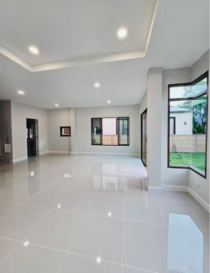 บุราสิริ สนามบินน้ำ รีโนเวทใหม่ ราคา 7.99 ล้านบาท รูปที่ 3