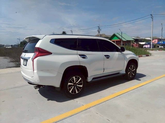 Mitsubishi Pajero Sport 2018 2.4 GT Premium Utility-car ดีเซล เกียร์อัตโนมัติ ขาว รูปที่ 3