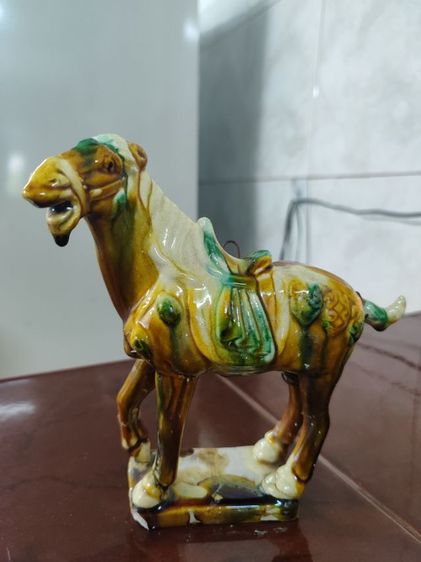 ม้าสามสีศิลปะราชวงศ์ถัง (Tang Sancai) ขนาด 7x7 นิ้ว