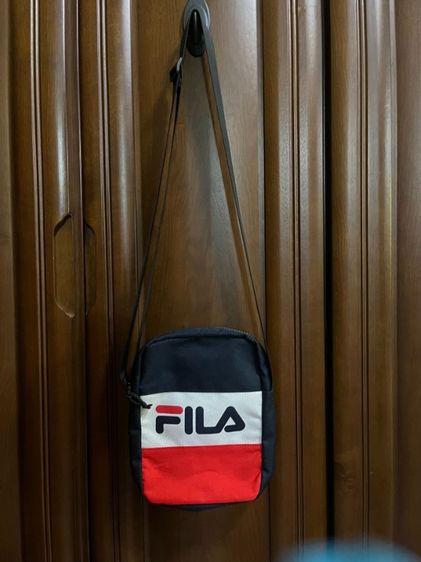 กระเป๋าสะพาย FILA