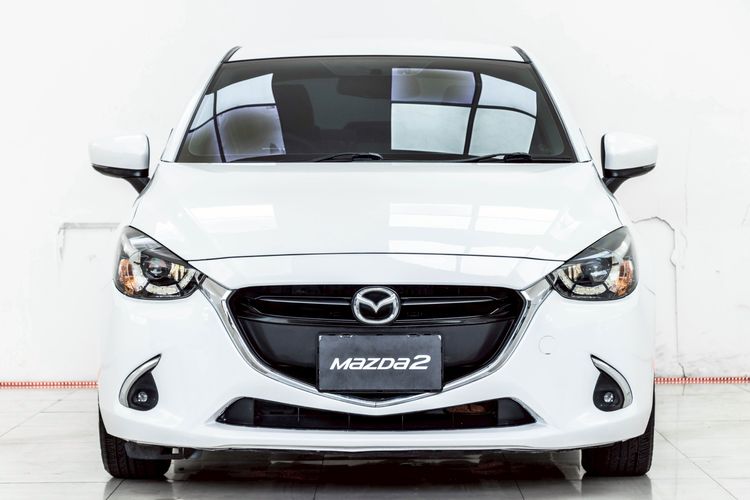 Mazda Mazda 2 2018 1.3 High Connect Sedan เบนซิน ไม่ติดแก๊ส เกียร์อัตโนมัติ ขาว รูปที่ 4