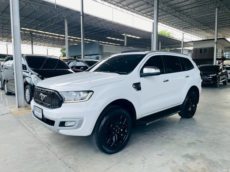 FORD EVEREST 2.0 TITANIUM PLUS ปี 2020 รถสวย มือแรกออกห้าง สภาพพร้อมใช้ ไมล์น้อย TOP สุด รับประกันตัวถังสวย
