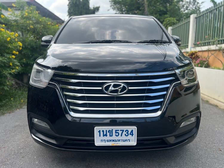 Hyundai H-1  2019 2.5 Elite Utility-car ดีเซล ไม่ติดแก๊ส เกียร์อัตโนมัติ ดำ