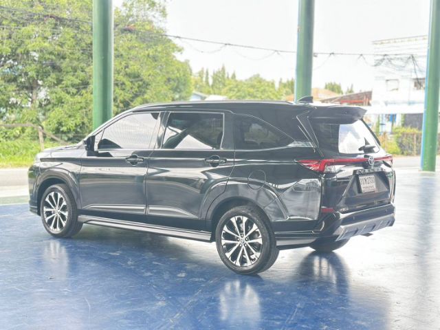 Toyota Veloz 2022 1.5 Premium Utility-car เบนซิน ไม่ติดแก๊ส เกียร์อัตโนมัติ ดำ รูปที่ 4