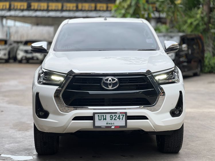 Toyota Hilux Revo 2022 Smart Cab 2.4 Entry Prerunner Pickup ดีเซล ไม่ติดแก๊ส เกียร์ธรรมดา ขาว รูปที่ 2
