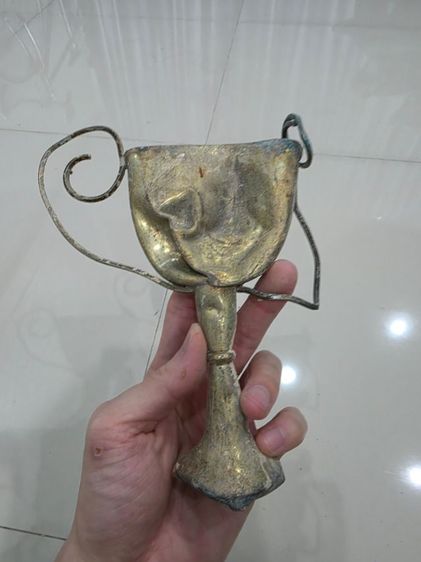อื่นๆ A.ถ้วยรางวัล ทองเหลือง ของเก่าเก็บ ขายตามสภาพ พร้อมส่ง