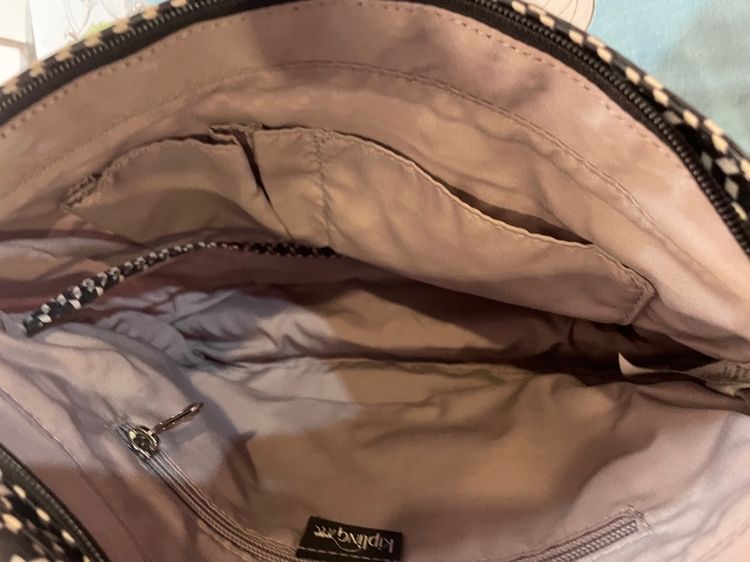 กระเป๋าKipling สีดำ รูปที่ 8