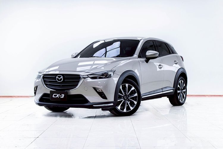 รถ Mazda CX-3 2.0 Comfort สี น้ำตาล