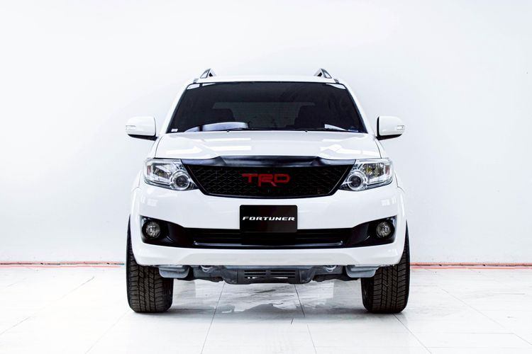 Toyota Fortuner 2013 2.7 V Utility-car เบนซิน LPG เกียร์อัตโนมัติ ขาว รูปที่ 4