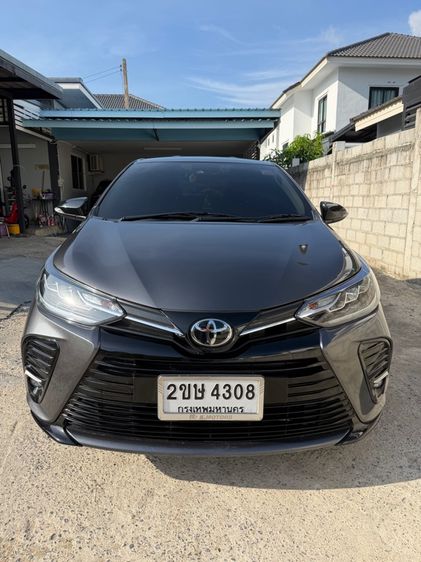 รถ Toyota Yaris ATIV 1.2 Sport Play Limited Edition สี เทา