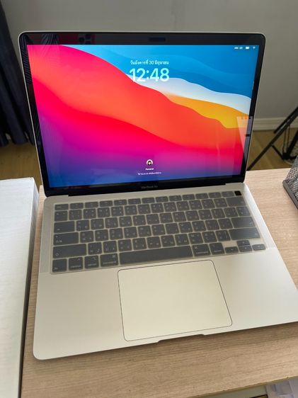 Apple แมค โอเอส 8 กิกะไบต์ USB ไม่ใช่ MacBook Air Retina 13” ปี2020  Core i5 Intel Iris Plus Graphic 