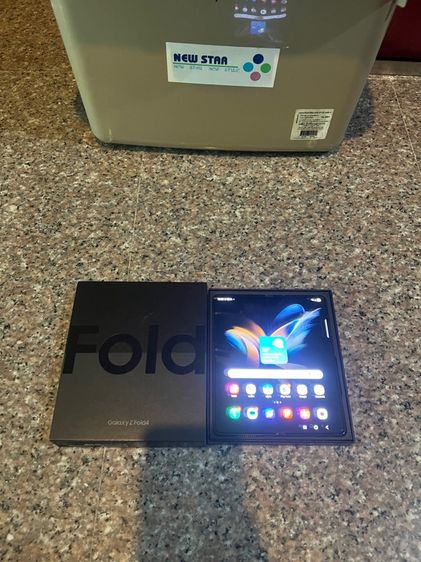 Galaxy Z Fold 4 มากกว่า 512 GB ขายถูกๆSamsungFold4สีดำ1TBมีกล่องจอกางสุดสภาพนี้หายากมากๆสูนTrueใช้งานดีถูกมากกก