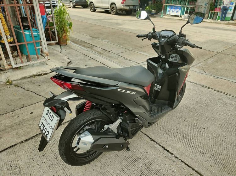 🛵ยังไงก็ขาย CLICK150 i ปี 62 เครื่องดี สีสวย สตาร์ทมือ เล่มชุดโอนครบ+เปลี่ยนถ่ายน้ำมันเครื่องฟรี ส่งฟรี30 ก.ม รูปที่ 8
