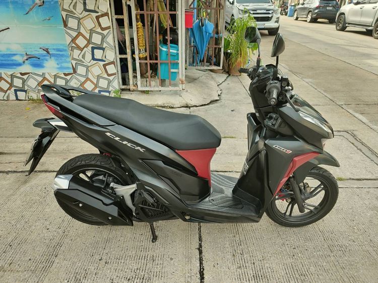 🛵ยังไงก็ขาย CLICK150 i ปี 62 เครื่องดี สีสวย สตาร์ทมือ เล่มชุดโอนครบ+เปลี่ยนถ่ายน้ำมันเครื่องฟรี ส่งฟรี30 ก.ม รูปที่ 3
