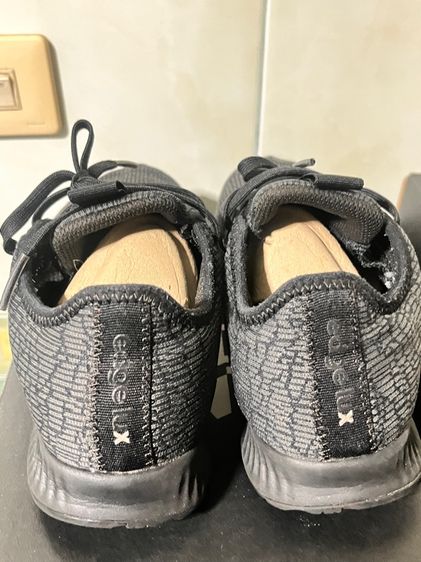 รองเท้าวิ่งของผู้หญิงรุ่น adidas Edge Lux 2 W มือสองสภาพดีครบกล่อง รูปที่ 2