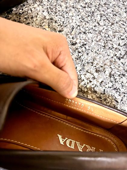 Prada Milano Loafers Dark Brown เบอร์ 8.5 รูปที่ 8