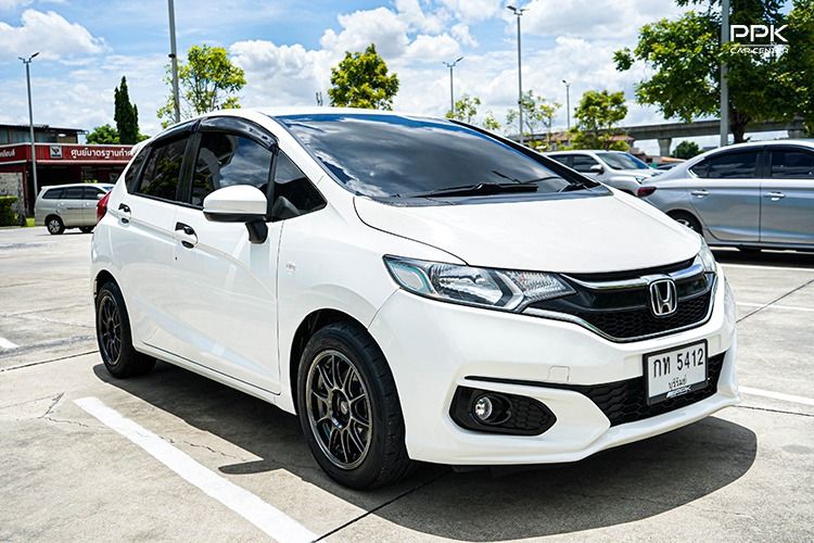 Honda Jazz 2018 1.5 S Sedan เบนซิน ไม่ติดแก๊ส เกียร์อัตโนมัติ ขาว รูปที่ 3