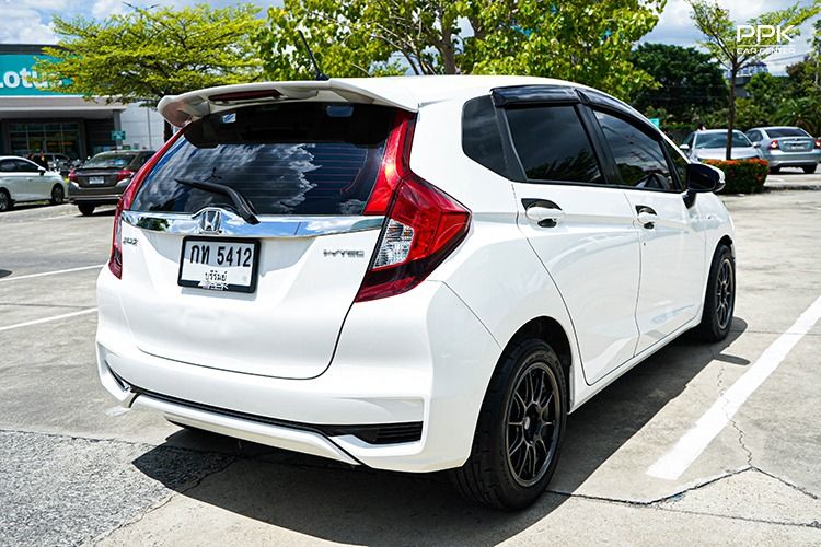 Honda Jazz 2018 1.5 S Sedan เบนซิน ไม่ติดแก๊ส เกียร์อัตโนมัติ ขาว รูปที่ 4