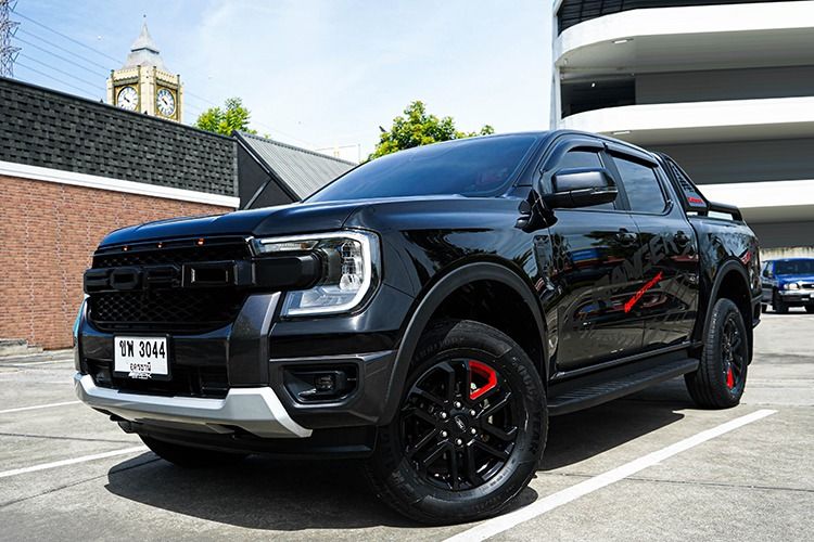 รถ Ford Ranger 2.0 Turbo 4WD Sport สี ดำ