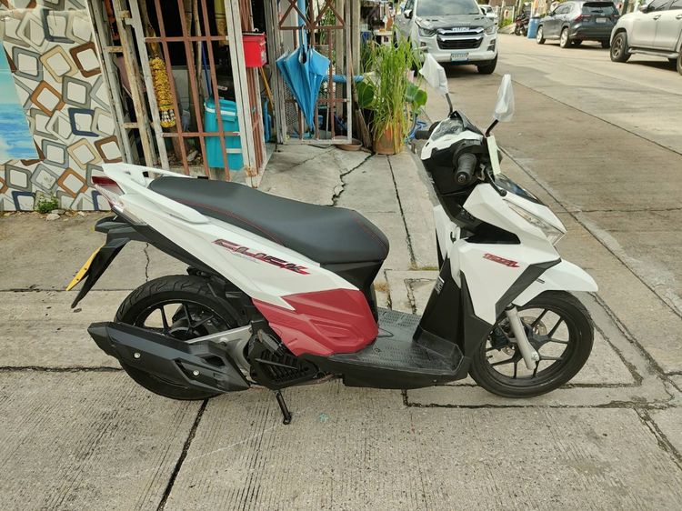 🛵ยังไงก็ขาย CLICK125 i ปี 58 เครื่องดี สีสวย สตาร์ทมือ เล่มชุดโอนครบ+เปลี่ยนถ่ายน้ำมันเครื่องฟรี ส่งฟรี30 ก.ม รูปที่ 3