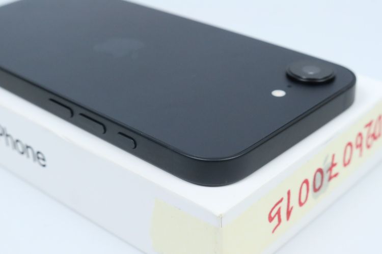 iPhone 16e 128GB Black รูปที่ 7