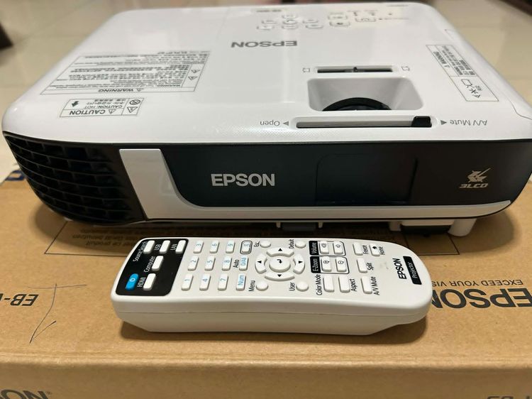 Epson EB-W51 projector