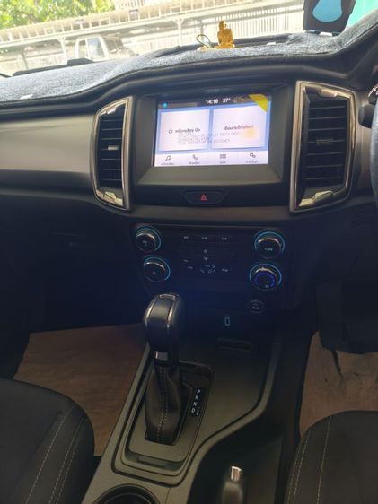 รถ Ford Ranger 2.2 XLT สี น้ำเงิน