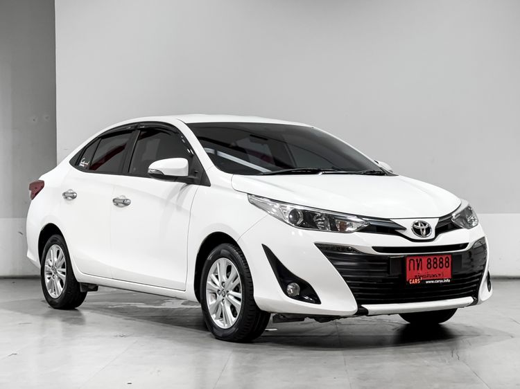Toyota Yaris ATIV 2017 1.2 G Sedan เบนซิน ไม่ติดแก๊ส เกียร์อัตโนมัติ ขาว