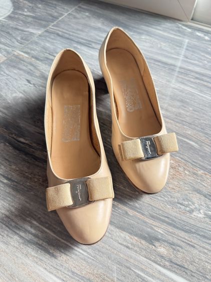 Salvatore Ferragamo Heels รูปที่ 2