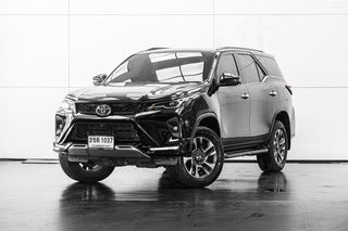 Toyota Fortuner 2.4 LEADER V 2WD ปี 2022 สี ดำ (75V15)