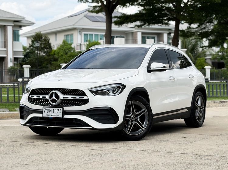 รถ Mercedes-Benz GLA-Class GLA200 สี ขาว