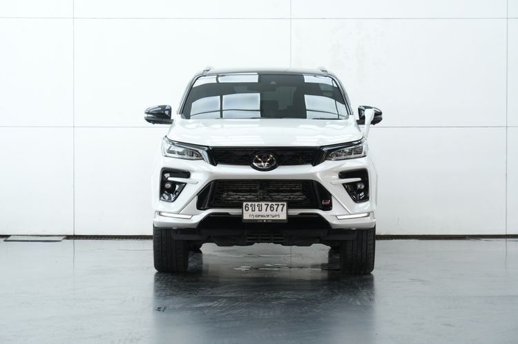 Toyota Fortuner 2024 2.8 GR Sport Black Top 4WD Utility-car ดีเซล ไม่ติดแก๊ส เกียร์อัตโนมัติ ขาว รูปที่ 3
