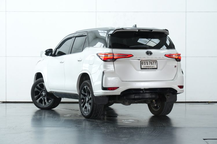 Toyota Fortuner 2024 2.8 GR Sport Black Top 4WD Utility-car ดีเซล ไม่ติดแก๊ส เกียร์อัตโนมัติ ขาว รูปที่ 4
