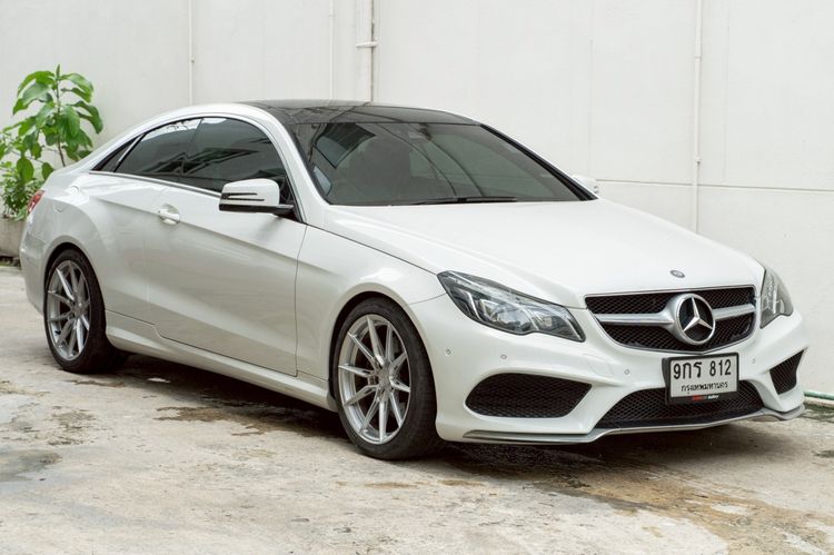 รถ Mercedes-Benz E-Class E200 สี ขาว