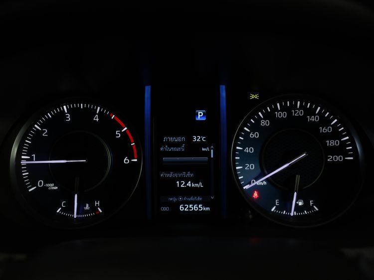 Toyota Fortuner 2022 2.4 G Utility-car ดีเซล ไม่ติดแก๊ส เกียร์อัตโนมัติ ดำ รูปที่ 3