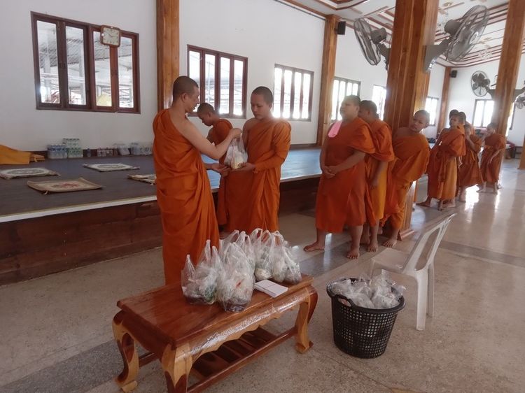 หลวงปู่ทวด เลี่ยมเก่า รูปที่ 13